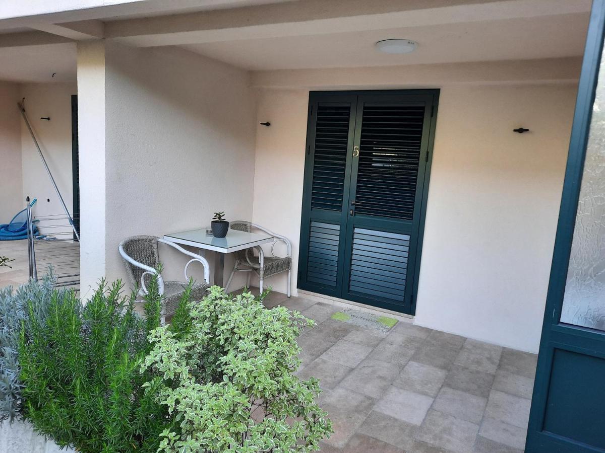 Square Point Apartments Kotor Eksteriør bilde